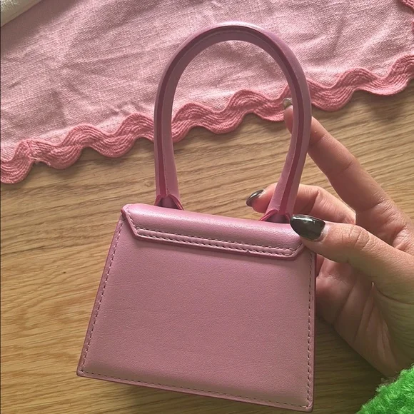 Jacquemus Le Chiquito Light Pink Bag - Picture 3 of 8